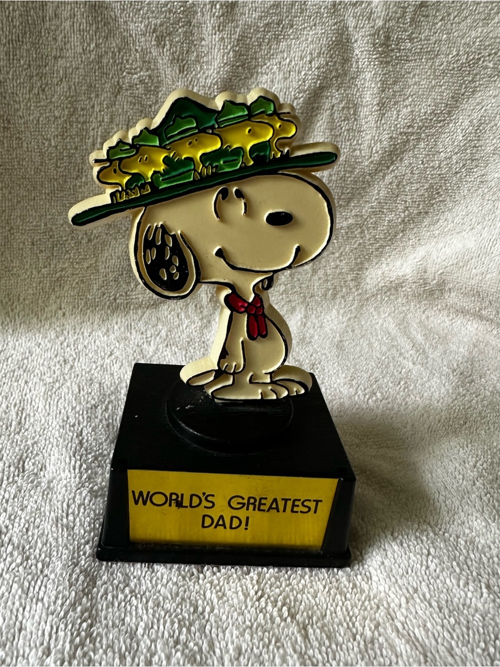 Vintage 1965 Aviva Peanuts Snoopy/Woodstock Worlds Greatest Dad Trophy